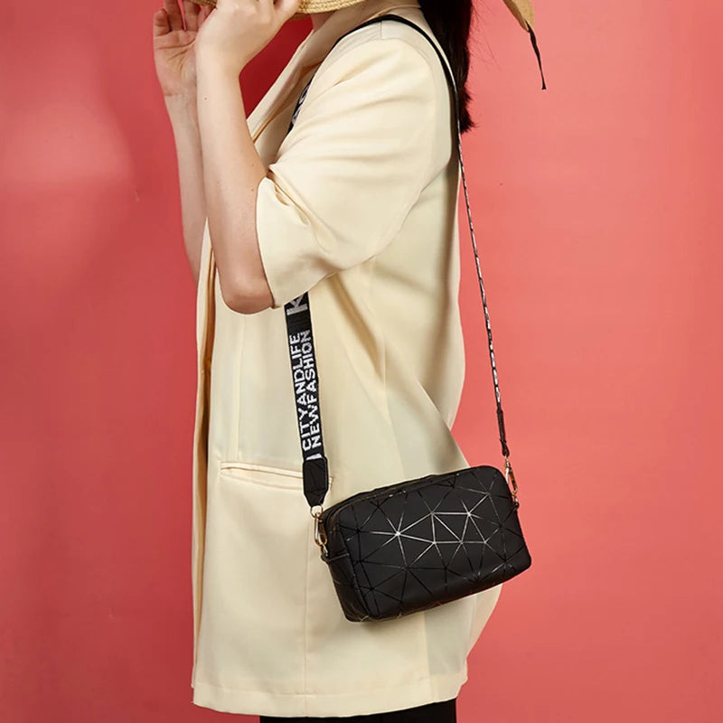 Yogodlns Fashion Laser Shoulder Messenger Bag Female Small Square Bag PU Leather Crossbody Bag Trendy New Satchel Bag Bolsa