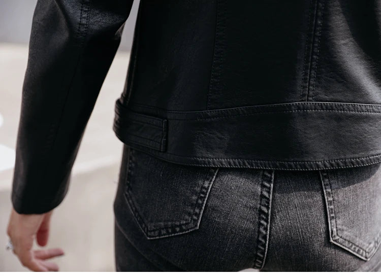 New Women Classic Leather Coat Spring Autumn 2025 Fashion Suit Collar Slim Short Sheepskin Outerwear Biker Leather Jacket Female