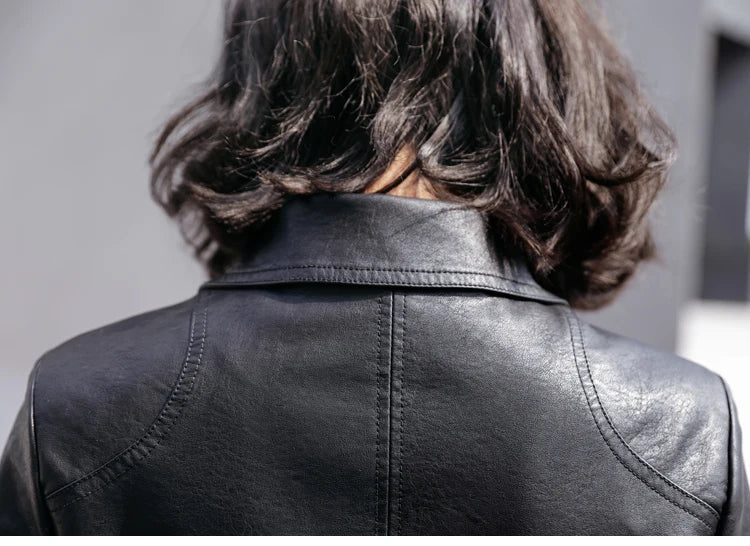New Women Classic Leather Coat Spring Autumn 2025 Fashion Suit Collar Slim Short Sheepskin Outerwear Biker Leather Jacket Female