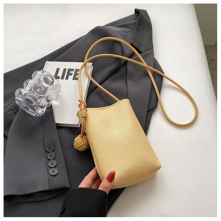Women Leather Small Crossbody Bag Designer Cell Phone Bag Lightweight Fashion Shoulder Bag Ladies Travel Purse
