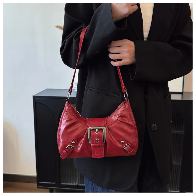 Large-capacity pleated armpit bag for women 2025 new retro commuter temperament motorcycle old style shoulder bag