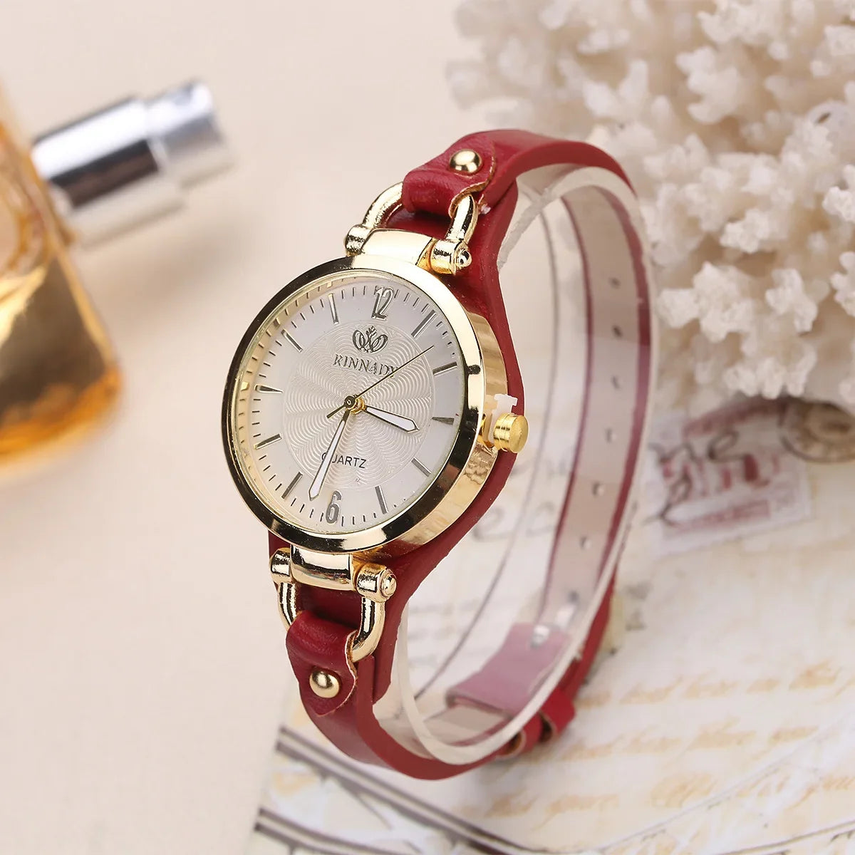 Vintage Ultra-thin Leather Strap Women Quartz Watch Fashion Ladies Wristwatches Clock Gift Reloj Mujer