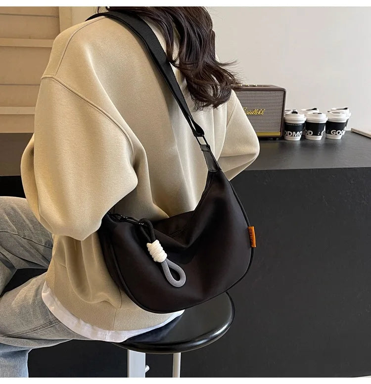 New Fashion Crossbody Bag Simple Wide Shoulder Strap Design Single Shoulder Bag Original Style Commuting Dumpling Women Bag