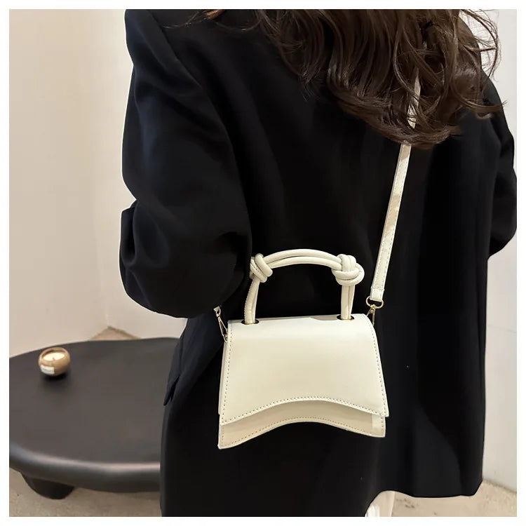Fashionable Women's Shoulder Bag Pure Color Trendy Crossbody Bag Simple Casual Diagonal Bag Small Square Bags for Autumn bolsos