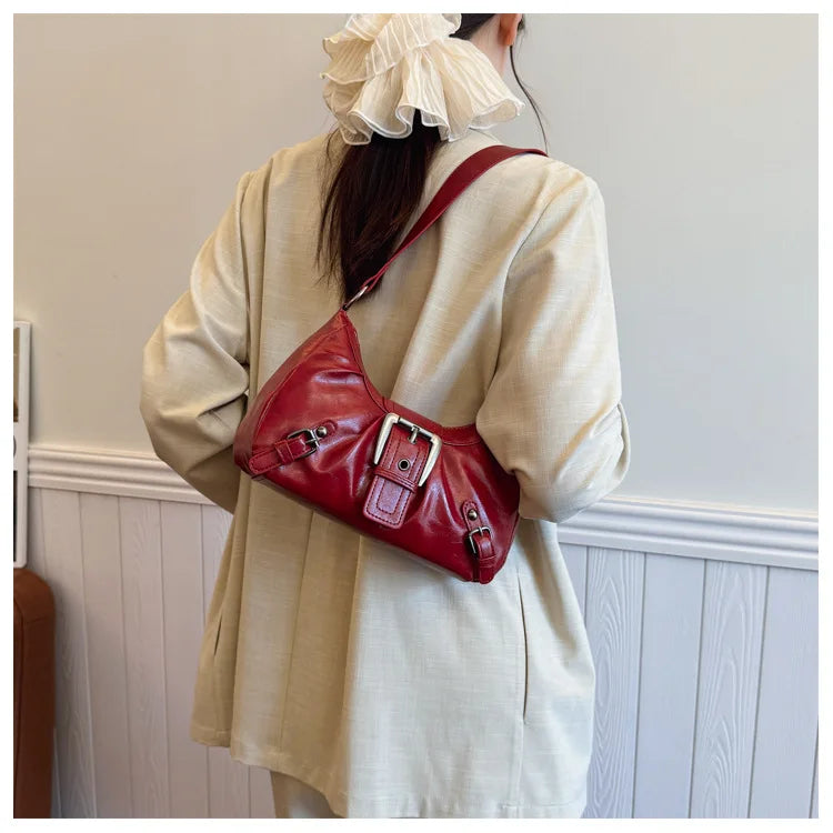 Large-capacity pleated armpit bag for women 2025 new retro commuter temperament motorcycle old style shoulder bag
