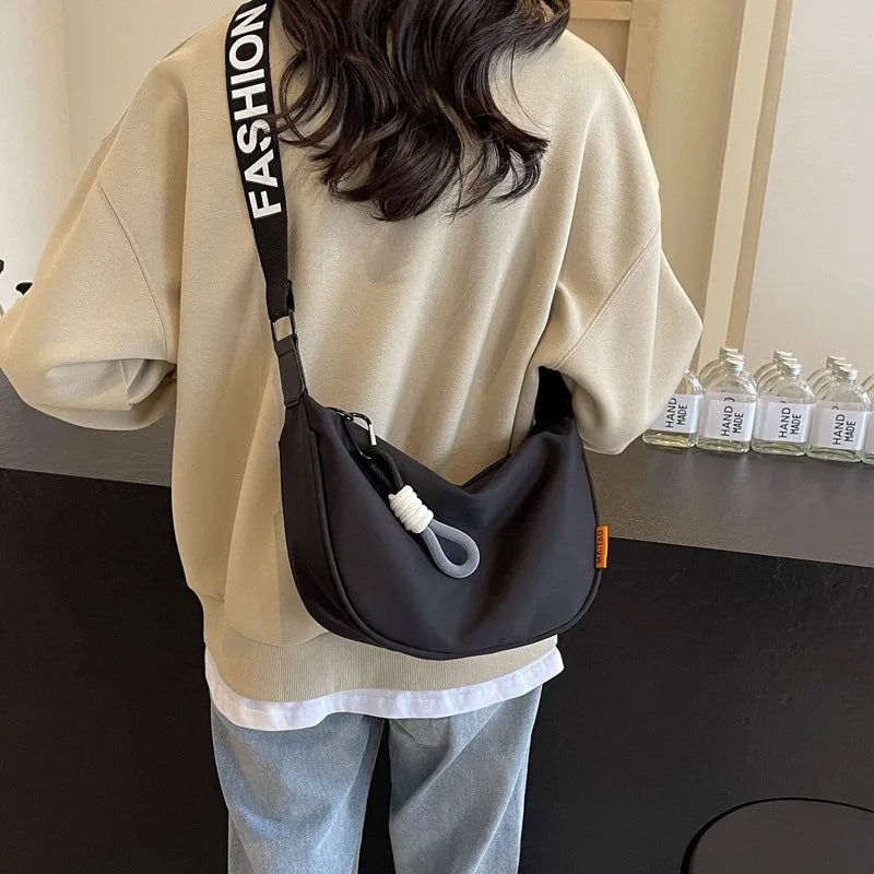 New Fashion Crossbody Bag Simple Wide Shoulder Strap Design Single Shoulder Bag Original Style Commuting Dumpling Women Bag
