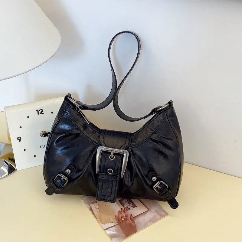 Large-capacity pleated armpit bag for women 2025 new retro commuter temperament motorcycle old style shoulder bag