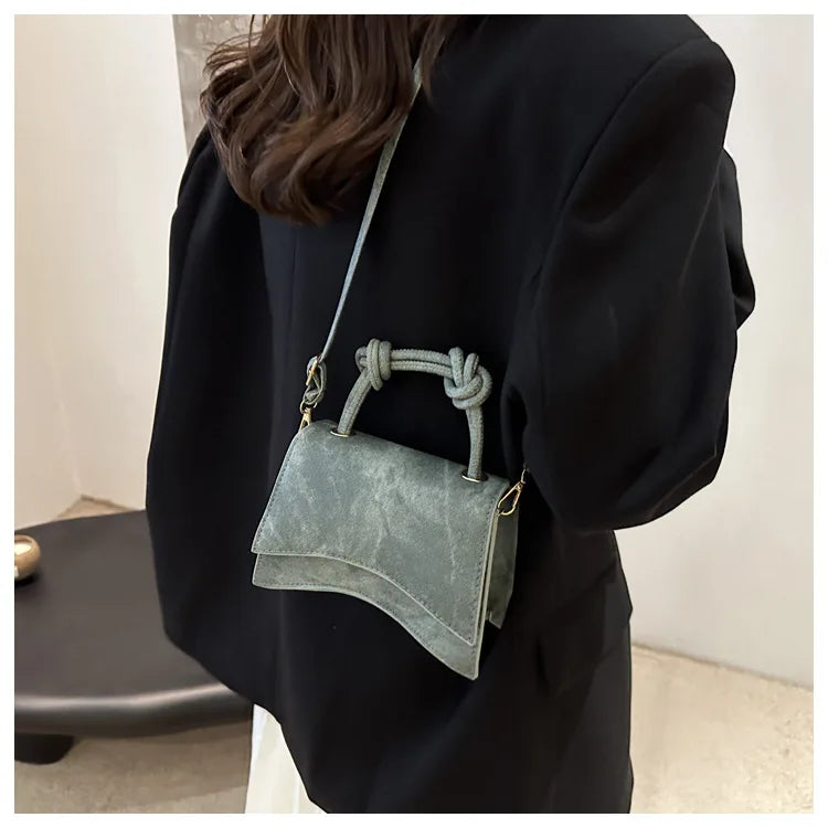 Fashionable Women's Shoulder Bag Pure Color Trendy Crossbody Bag Simple Casual Diagonal Bag Small Square Bags for Autumn bolsos