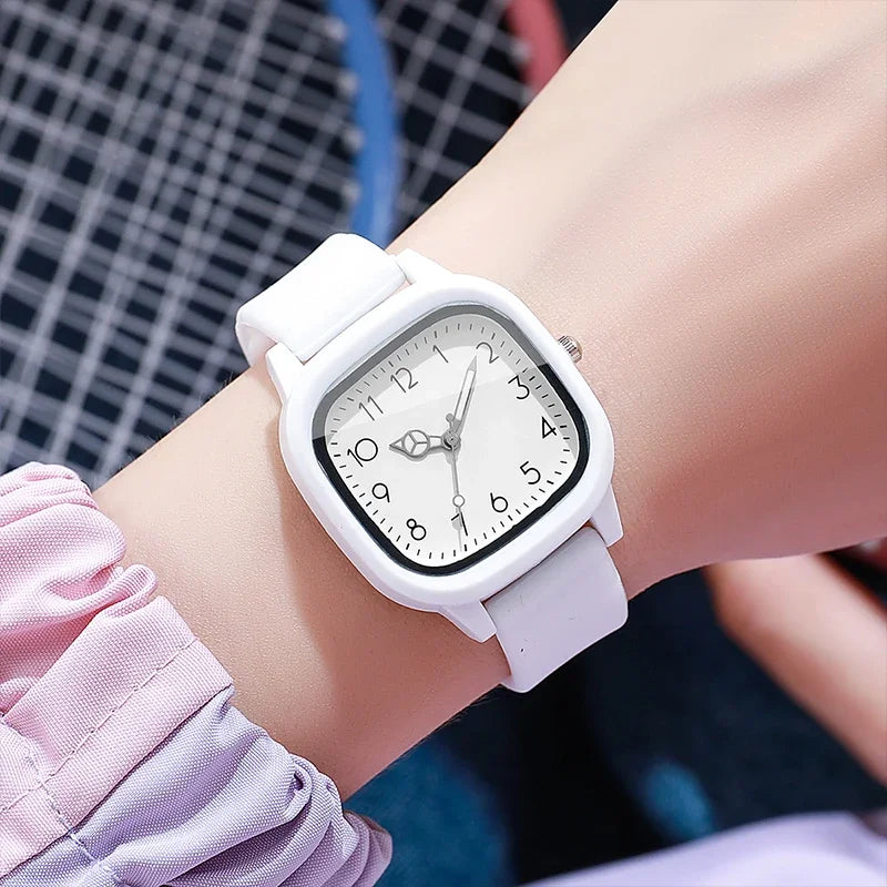 Fashion Square Women Quartz Watch Casual Silicone Band Ladies Wristwatch for Girls Clock Relogio Feminino