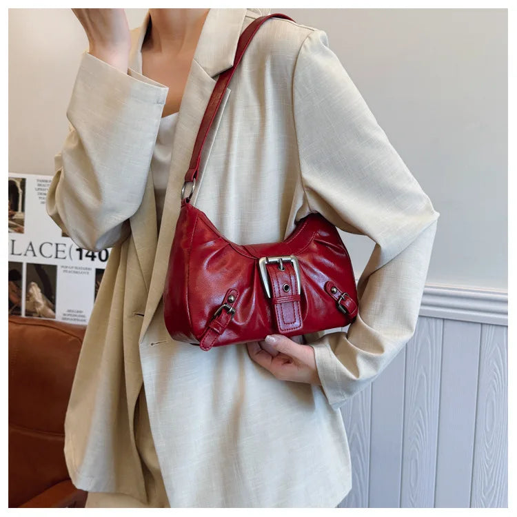 Large-capacity pleated armpit bag for women 2025 new retro commuter temperament motorcycle old style shoulder bag