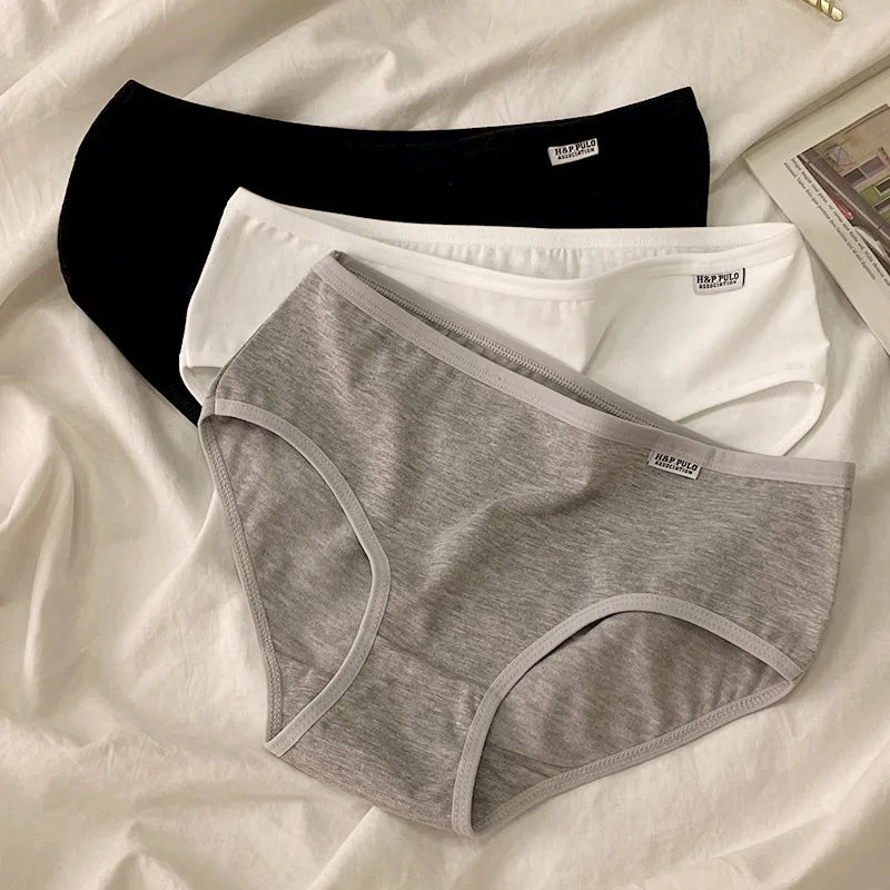CHUANGERM 7 Pairs Women Solid‑Color Panties Soft Breathable Casual Briefs Cute Ladies Underpants For Daily Wear