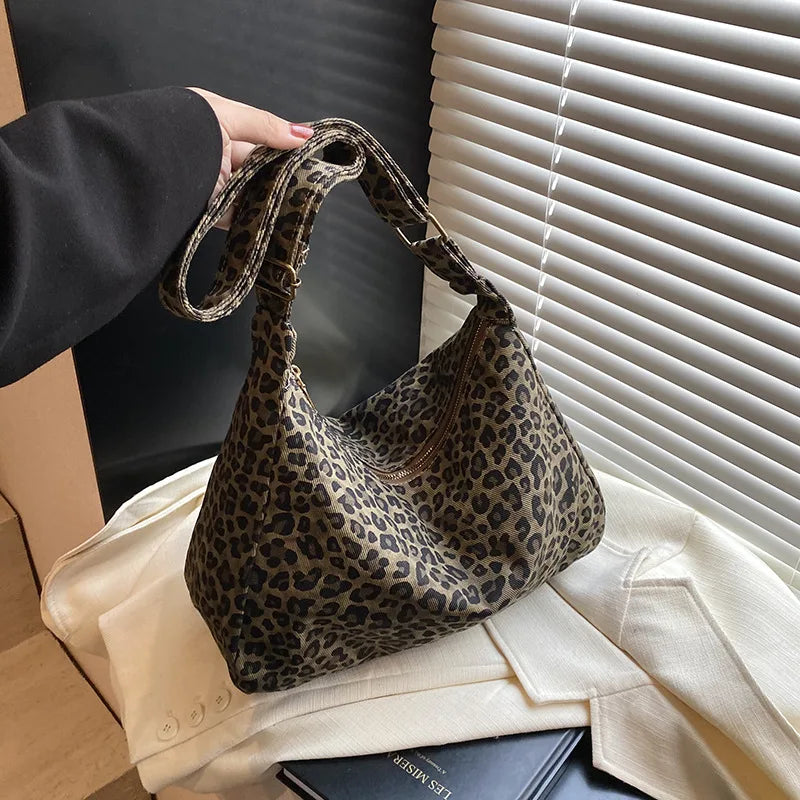 Trendy Casual Soft Textile Women's Shoulder Bag Large Capacity Leopard Print Female Retro Crossbody Bag For Commute Outings