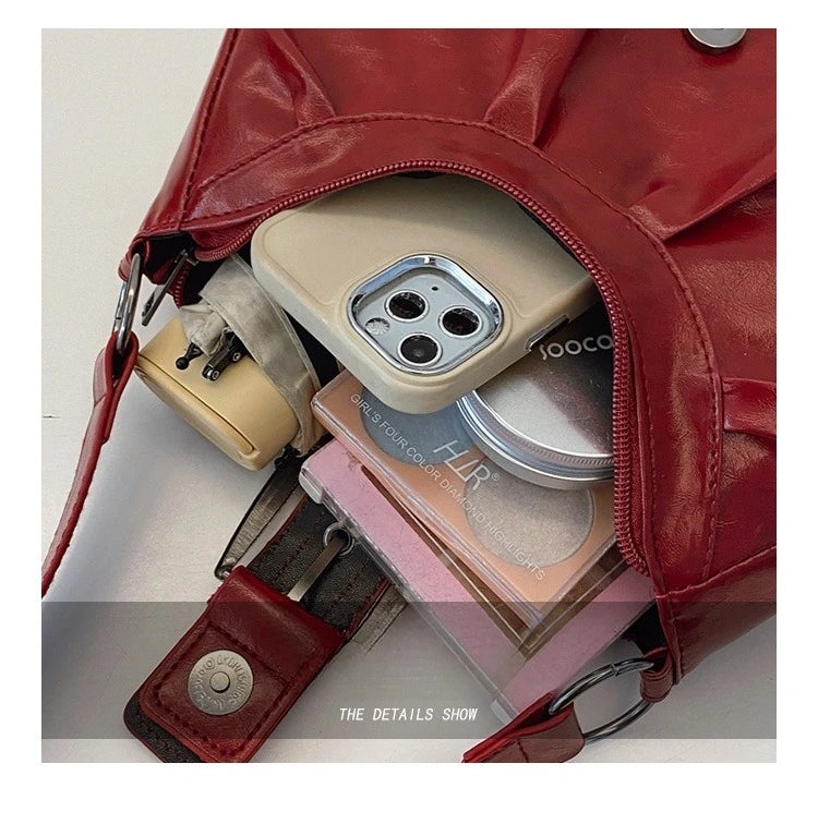 Large-capacity pleated armpit bag for women 2025 new retro commuter temperament motorcycle old style shoulder bag