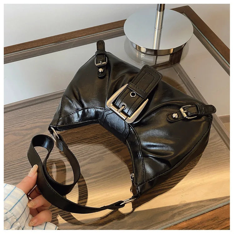 Large-capacity pleated armpit bag for women 2025 new retro commuter temperament motorcycle old style shoulder bag