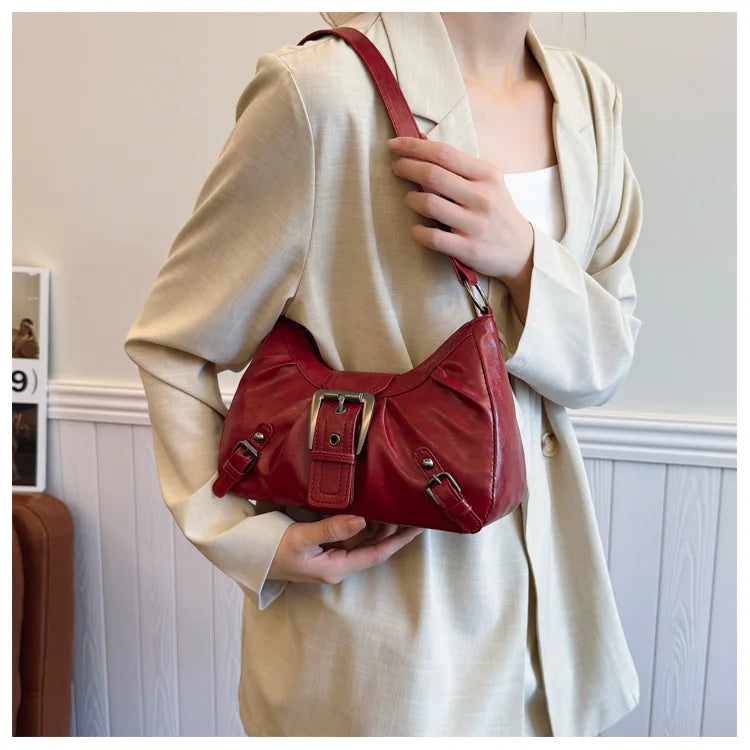 Large-capacity pleated armpit bag for women 2025 new retro commuter temperament motorcycle old style shoulder bag