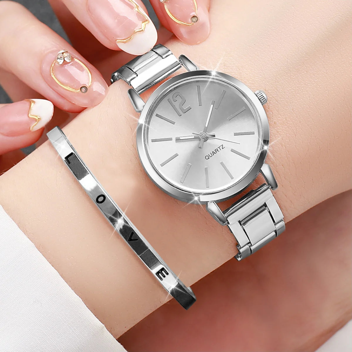 2PCS/Set Fashion Women's Watches Simple Analog Quartz Wristwatch LOVE Opening Cuff Bracelet Set Relogio Feminino（Without Box）