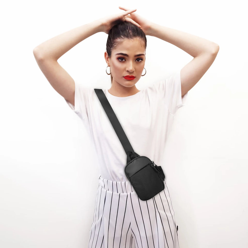 Factory Direct New Sports Chest Bag Men's Small Size Backpack Women Messenger Bag Mobile Phone Waist Bag Mini Fashion Satchel