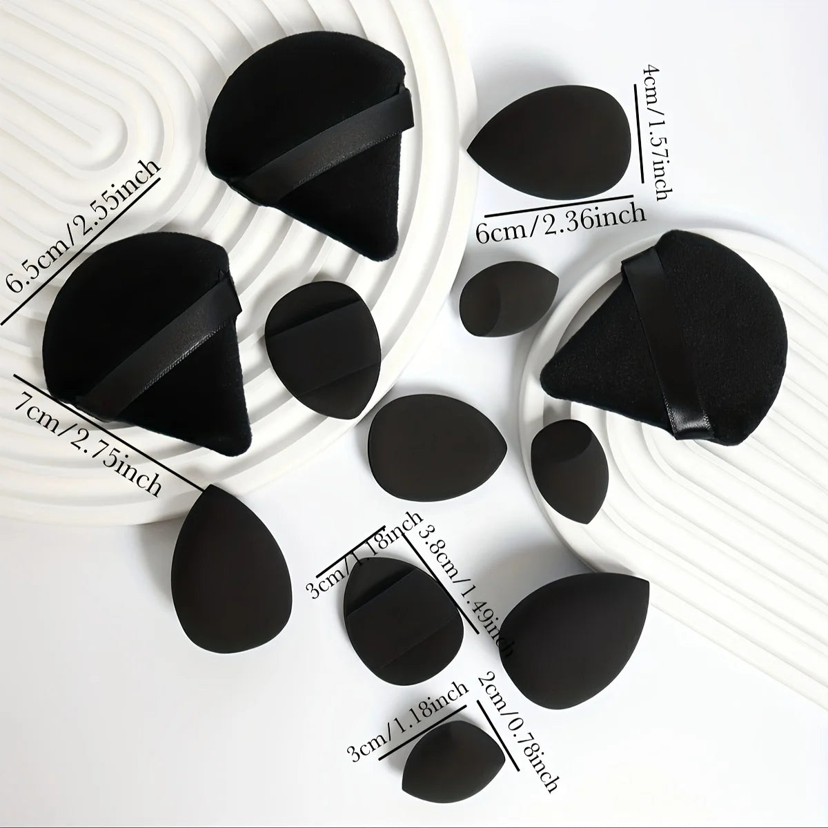 A 12 Piece Set of Versatile Makeup Sponges, Consisting of 3 Loose Powder Puffs, 3 Mini Cushion Powder Puffs, 3 Beauty Eggs, and