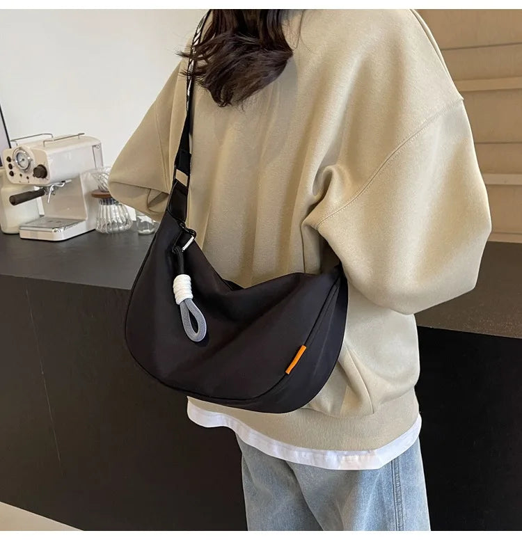 New Fashion Crossbody Bag Simple Wide Shoulder Strap Design Single Shoulder Bag Original Style Commuting Dumpling Women Bag