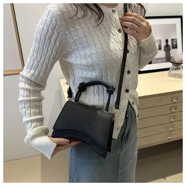 Fashionable Women's Shoulder Bag Pure Color Trendy Crossbody Bag Simple Casual Diagonal Bag Small Square Bags for Autumn bolsos