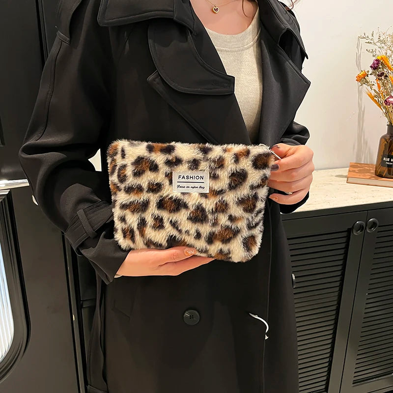 Leopard print plush Makeup Bag Large capacity portable travel toiletry bag Cosmetics Clutch Bag Premium storage bag