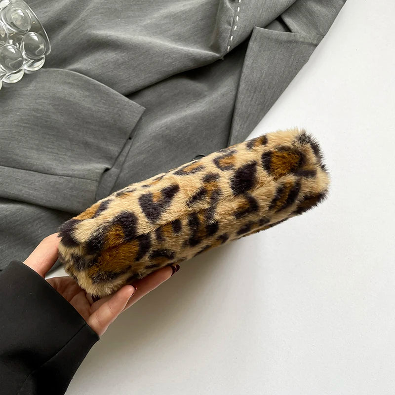Leopard print plush Makeup Bag Large capacity portable travel toiletry bag Cosmetics Clutch Bag Premium storage bag