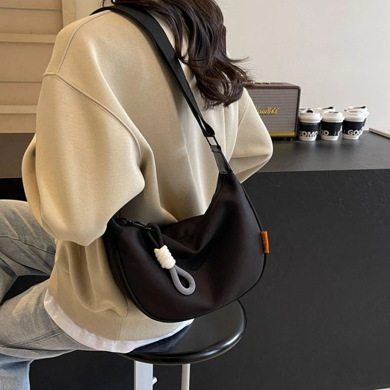 New Fashion Crossbody Bag Simple Wide Shoulder Strap Design Single Shoulder Bag Original Style Commuting Dumpling Women Bag