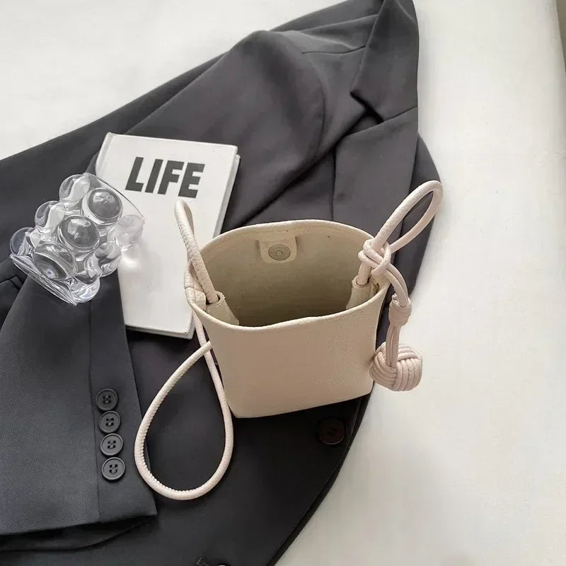 Women Leather Small Crossbody Bag Designer Cell Phone Bag Lightweight Fashion Shoulder Bag Ladies Travel Purse