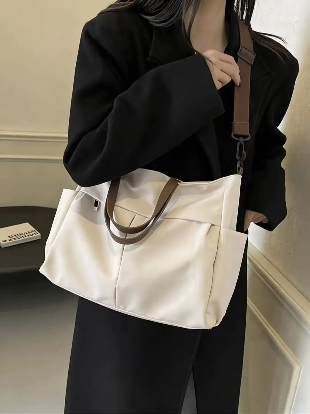 HOMEFISH Stylish Nylon Women's Tote Bag Shoulder Handbag with Large Capacity And Two Pockets for Commuting