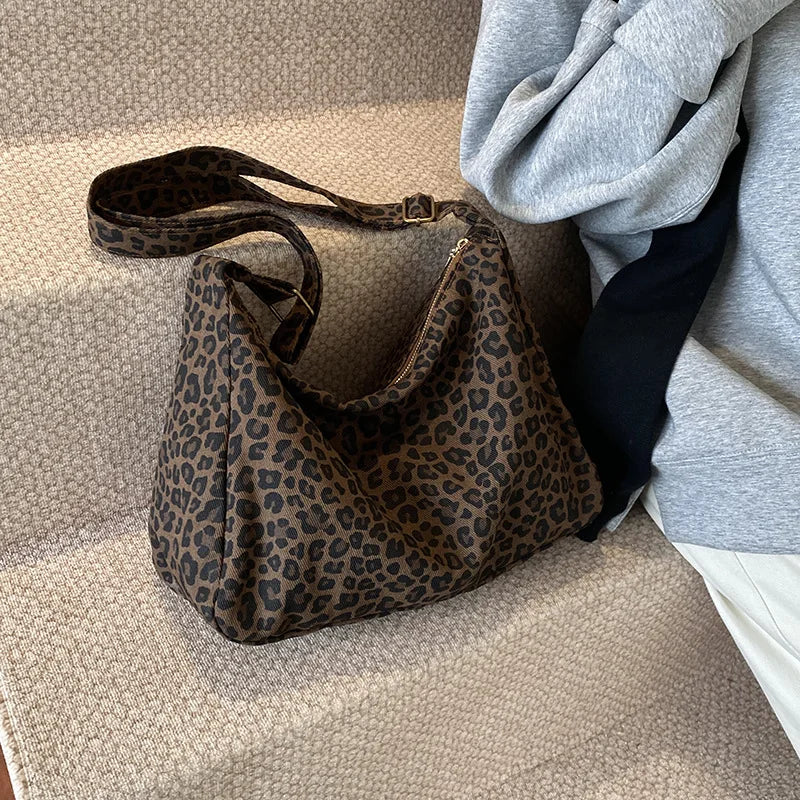 Trendy Casual Soft Textile Women's Shoulder Bag Large Capacity Leopard Print Female Retro Crossbody Bag For Commute Outings
