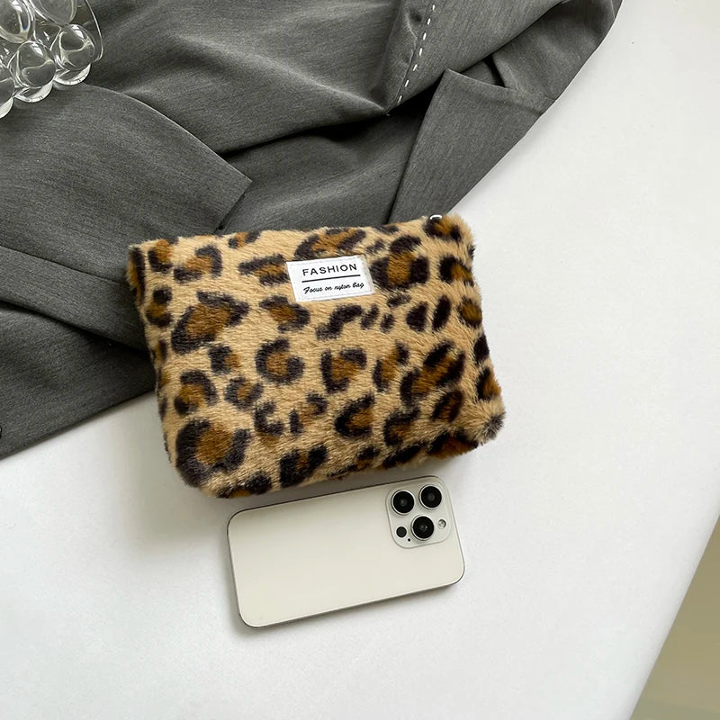 Leopard print plush Makeup Bag Large capacity portable travel toiletry bag Cosmetics Clutch Bag Premium storage bag