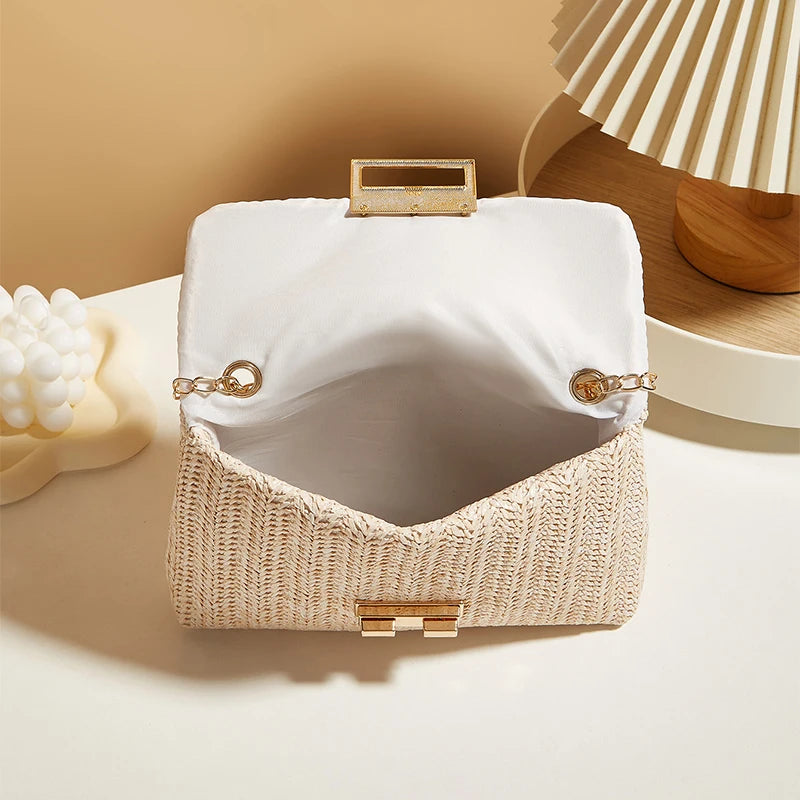 Crossbody Bag for Women Chain Strap Banquet Stylish Accessory Shoulder Bag for Day-to-Night Outfits