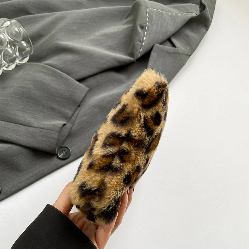 Leopard print plush Makeup Bag Large capacity portable travel toiletry bag Cosmetics Clutch Bag Premium storage bag