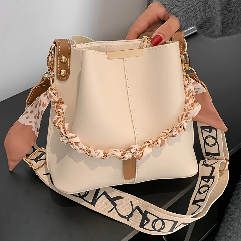 New Fashion Women's Shoulder Bag Large Capacity Ribbon Chain Bucket Bag Crossbody Bag Daily Commuting