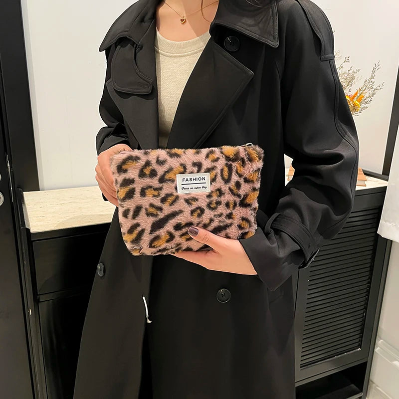 Leopard print plush Makeup Bag Large capacity portable travel toiletry bag Cosmetics Clutch Bag Premium storage bag