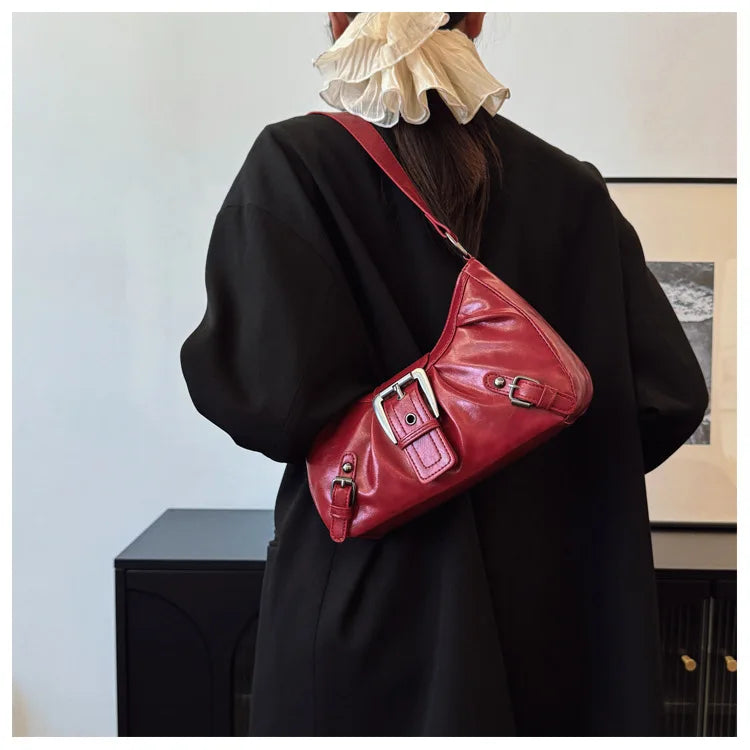 Large-capacity pleated armpit bag for women 2025 new retro commuter temperament motorcycle old style shoulder bag